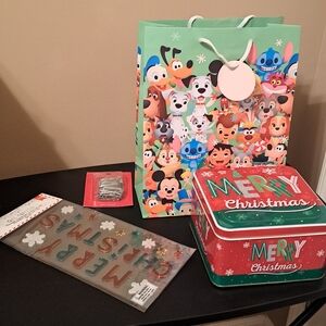 Holiday bundle NWOT